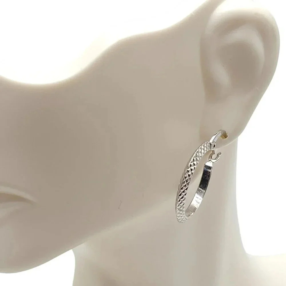 ATI BR TH Diamond-Cut Round Hoop Earrings Silver Tone Vintage